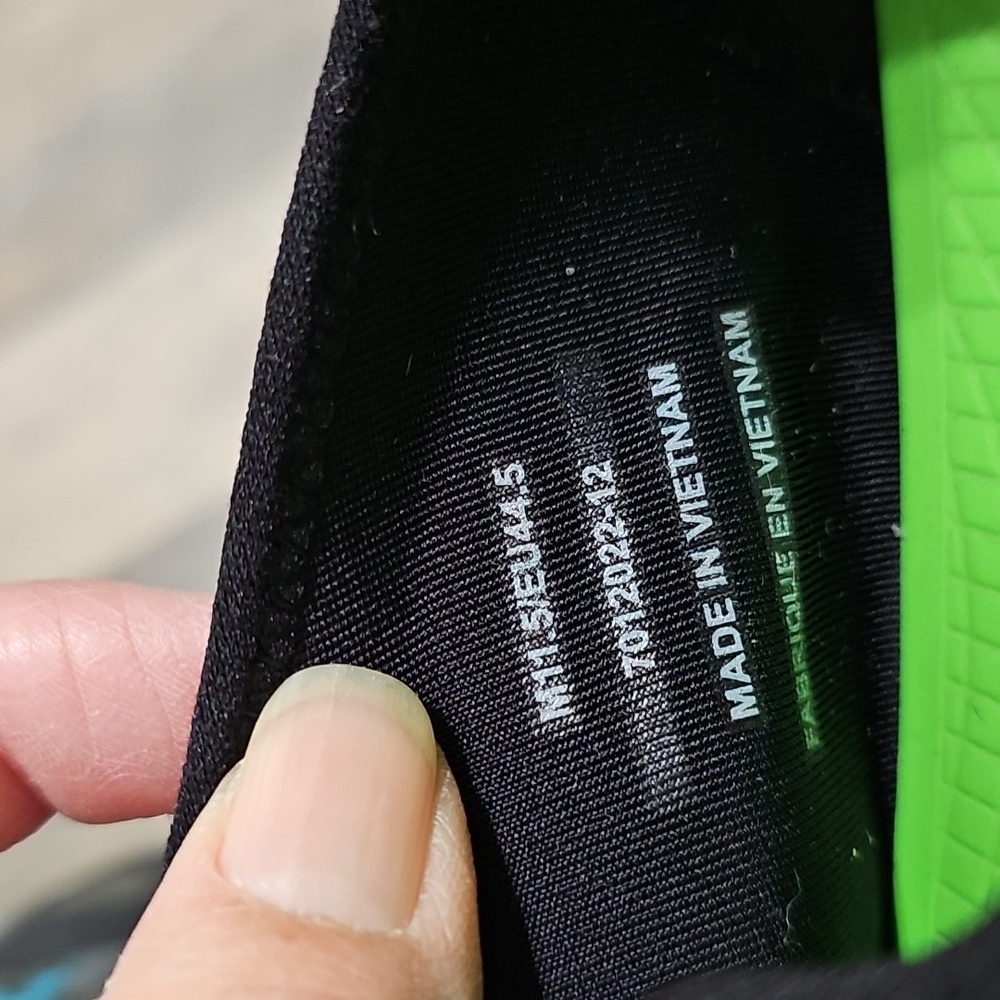 Oofos Mens Oomg Eezee Shoes - Picture 10 of 10